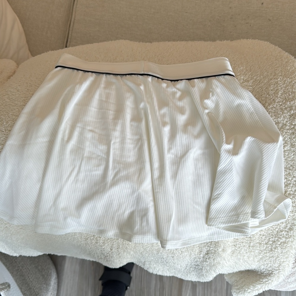 Brand new never worn Nike Dri-Fit skirt with built in shorts XS - Picture 5 of 5